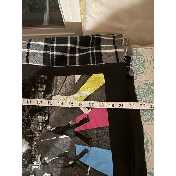 Reworked Upcycle Grunge Oversize Crop The Beatles Flannel Sweater L/XL - Picture 4 of 4